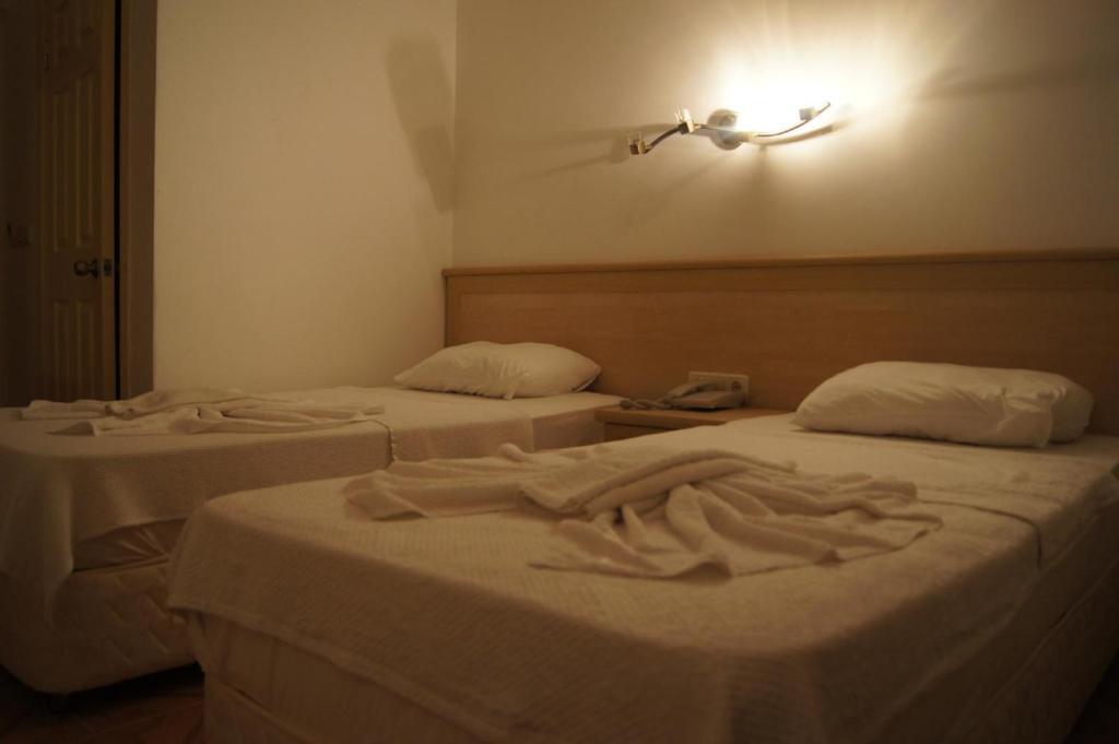 George & Dragon Beach Hotel مرمريس الغرفة الصورة
